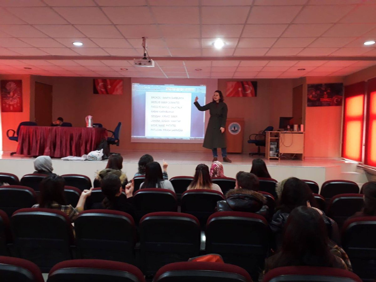 Tatvan Halk Eğitimi Merkezi Müdürlüğümüz işitme engellilerle iletişimi arttırmayı hedefliyor.
tatvanhem.meb.k12.tr/icerikler/tatv…