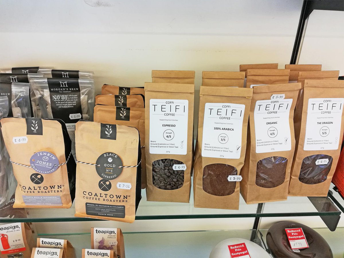 Mae gennym amrywiaeth o goffi Teifi ar gael yn y siop Crefft a Dylunio.

We’ve now got a range of Teifi coffee available in the Craft and Design shop.