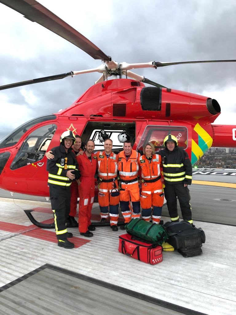 kostikoko's tweet photo. Thank you All at @LDNairamb.    Back in proper cold, sea is frozen and it’s - 18 Celsius https://t.co/tK2fnRkb2n