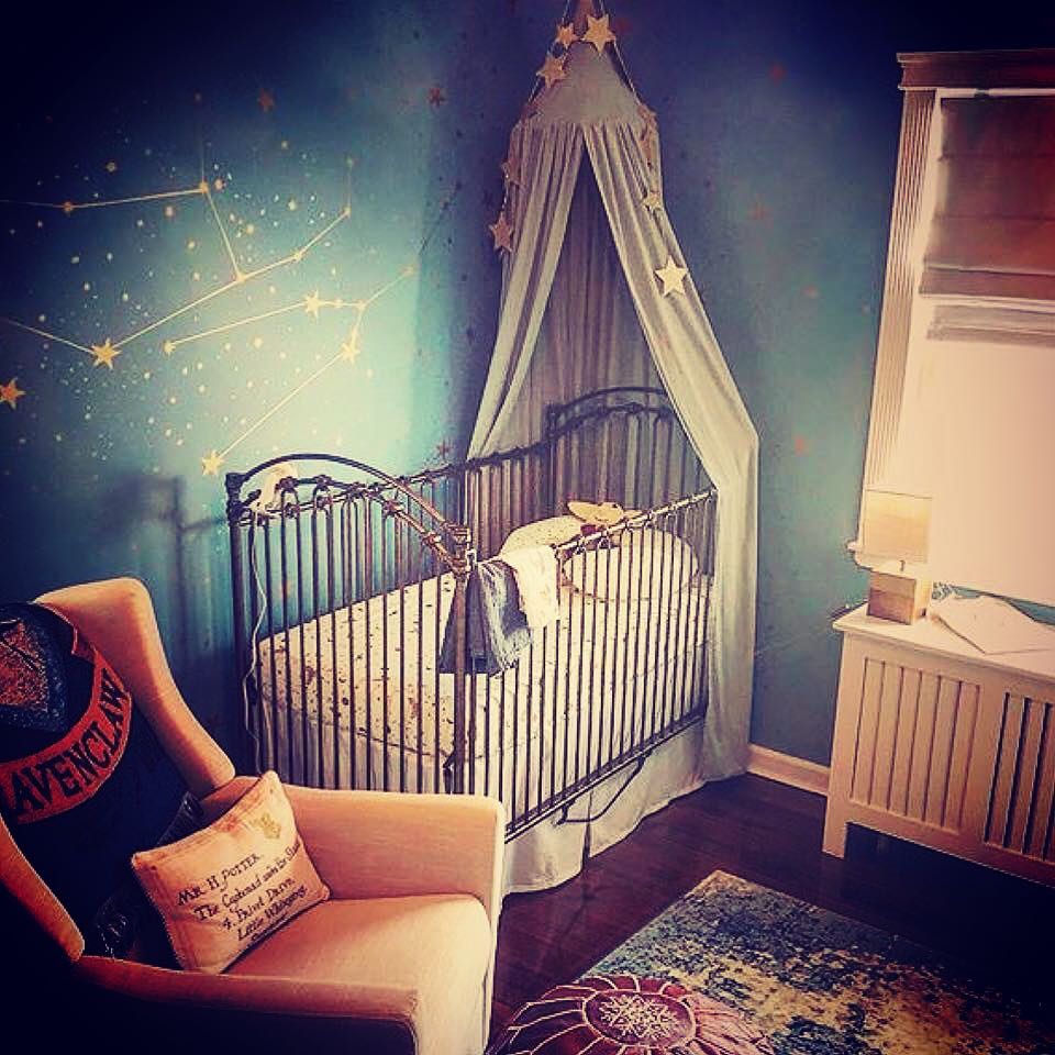 ModernMasters's tweet image. Arlene McLoughlin created such a magical nursery with Modern Master Pharaoh&apos;s Gold Metallic paint! What projects have you completed with our Metallic paints? #ModernMasterInc #MetallicPaint #ArleneMcLoughlin