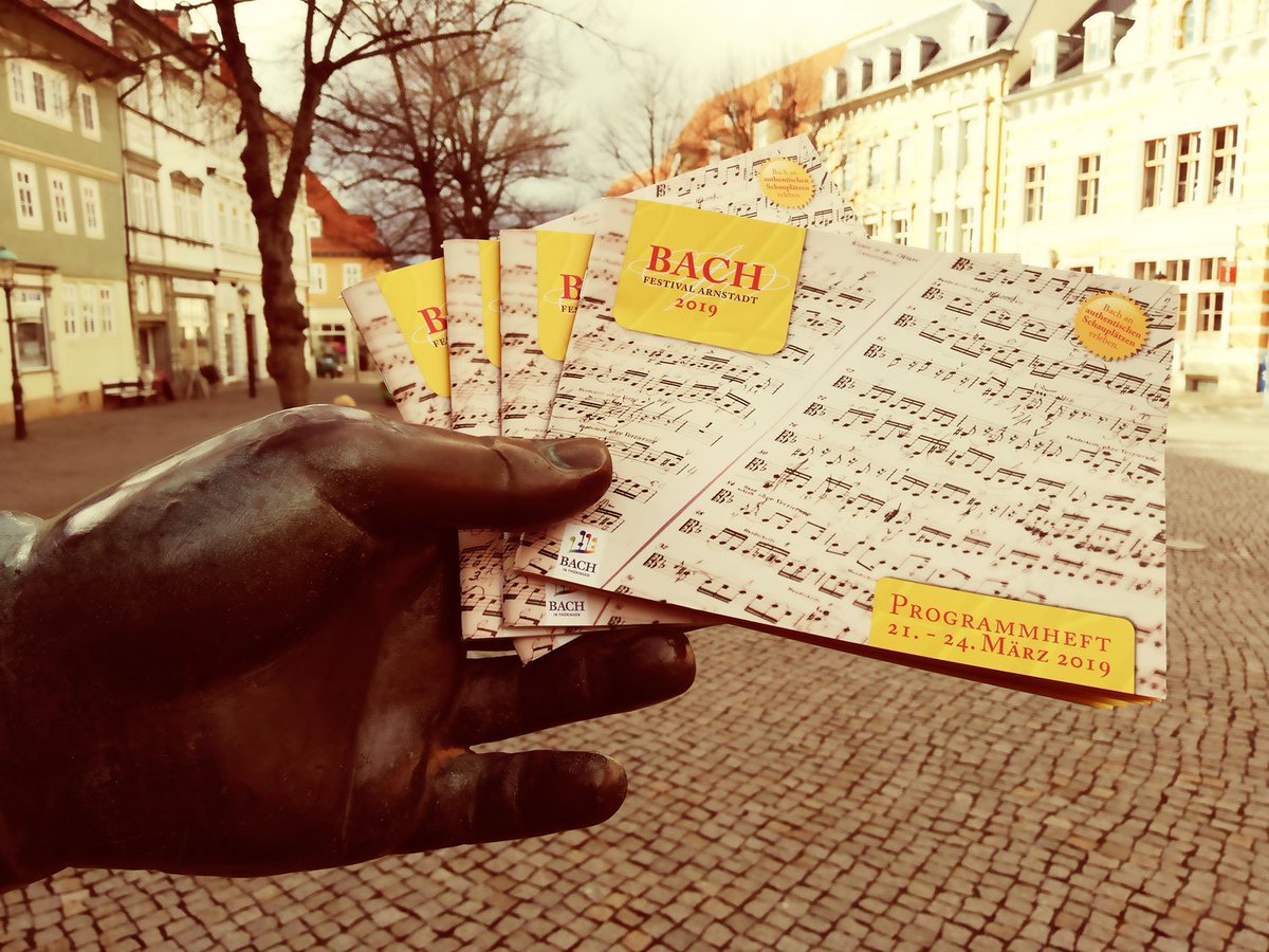 Ab sofort ist unser #Programmheft in der Tourist-Information @Arnstadt erhältlich! Darin erhaltet ihr auf insgesamt 44 Seiten sämtliche Infos zu unserem #Festivalprogramm. Solltet ihr Fragen haben, könnt ihr diese natürlich auch hier stellen. #Bach #Festival #Arnstadt #JSB #3JSB