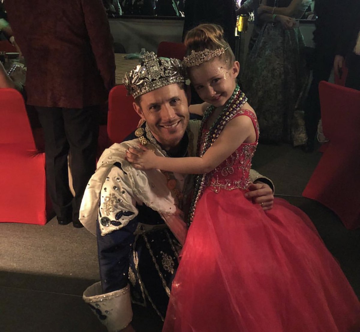 sudsalento's tweet photo. OMG, they’re so adorably cute #cute ##bacchusLi #Bacchus2019 #KingJensen #princessJJ  #justicejay 🧚🏽‍♂️❤️❤️🧚‍♀️ https://t.co/HkrJkeoA1m