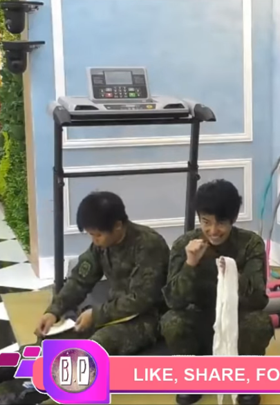 RiAhTwo's tweet photo. (From LS early today) 

Yamyam refused to brush his teeth after Fumiya requested him to do so in preparation for their CPR task. 

Their hilarious conversation below.

#PBBPinoyBigB8ttleRound1 
FumiYam https://t.co/pIIMcLOuJL