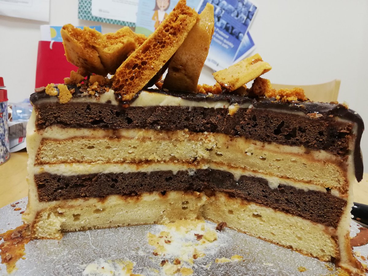 pphelvin's tweet photo. This is why I have to up my cycling mileage! #officecake #feeders #toomanybirthdays https://t.co/XhmAdH43Um