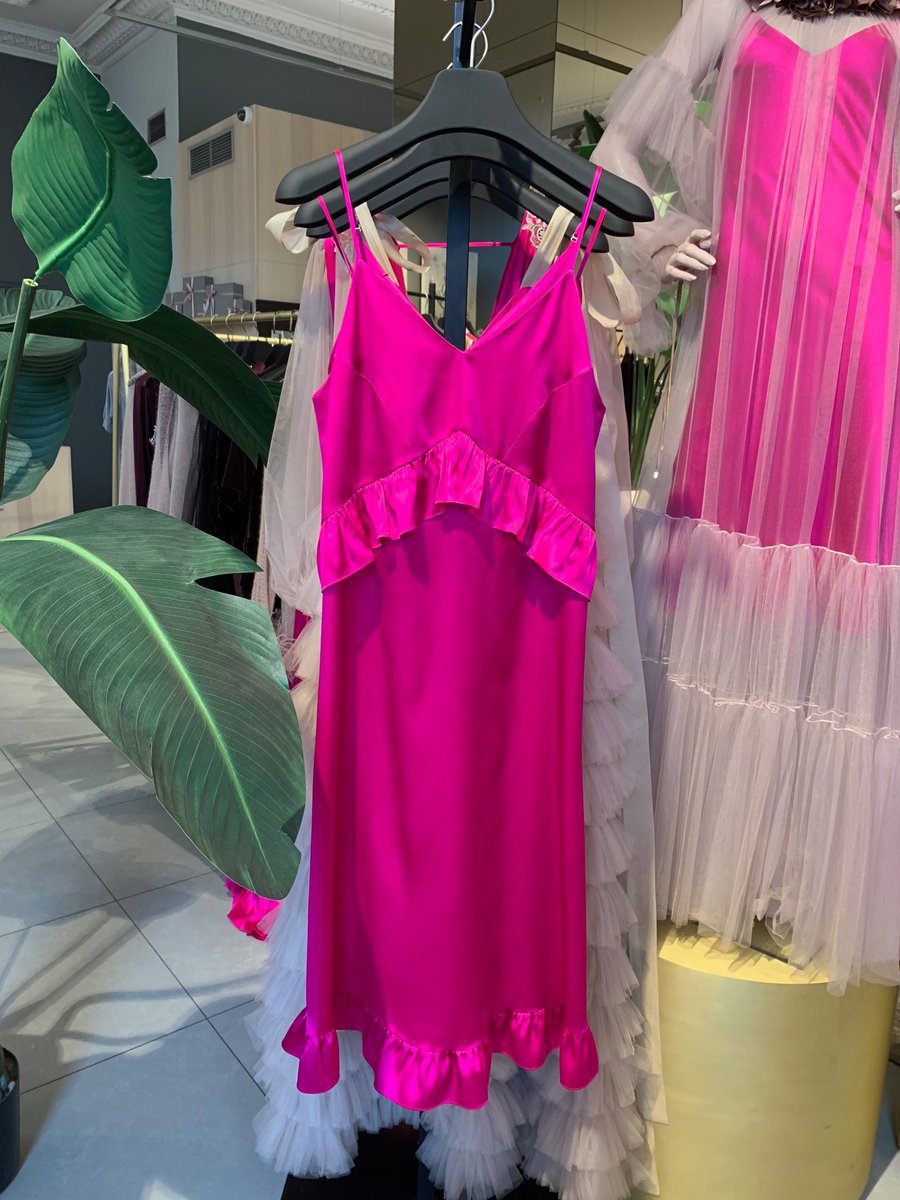 Spring starts at Amoralle Riga store on 33 Brivibas Street! We have prepared some beautiful news for you ladies! All eyes on you this spring!