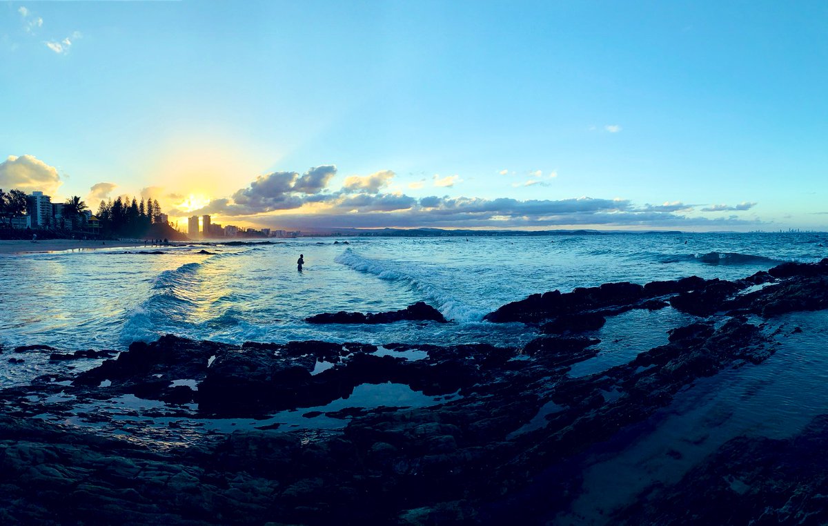 alicedingley_'s tweet photo. 🌊 ☀️ https://t.co/WUeEV6cYUa