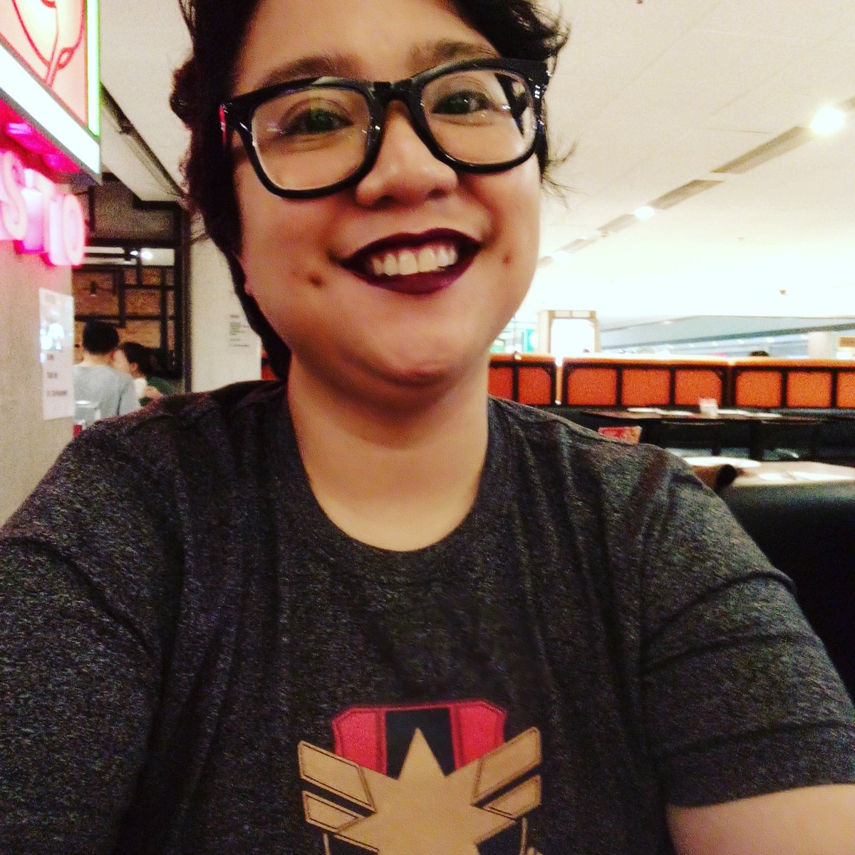 ninemoons42's tweet photo. Let's get to the theater early for a little #CaptainMarvel action! #CaptainMarvelPH #carolcorps #princesssparklefists looking forward to seeing #GooseTheCat https://t.co/D3hpSkfEBt