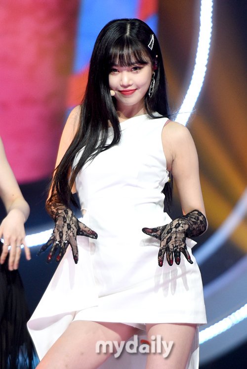 g_idlefan's tweet photo. CUTE, CHIC, HOT &amp; SEXY! SOOJIN HAS GOT IT ALL IM IN LOVE 💖🔥 #SOOJIN #수진 #여자아이들 #Senorita1stWin @G_I_DLE https://t.co/nXc0gS8gcm