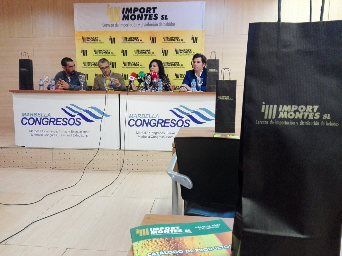 csanchezserrano's tweet photo. Acompañando a una peazo de mujer. Si, Pepa Montes al frente de #ImportMontes que presenta su próxima Feria de Muestras en @MarbellaCongres https://t.co/vwdd46wlkv