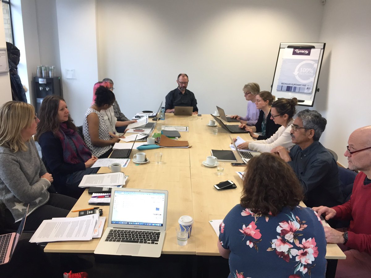 And we’re off..... <a href="/NIHR_RDSSE/">NIHR RDS South East</a> pre-submission review panel in London, ready to review lots of promising @OfficialNIHR research apps and comment on stats, ppi, health economics, methodology, helping researchers to submit their best possible applications for funding.