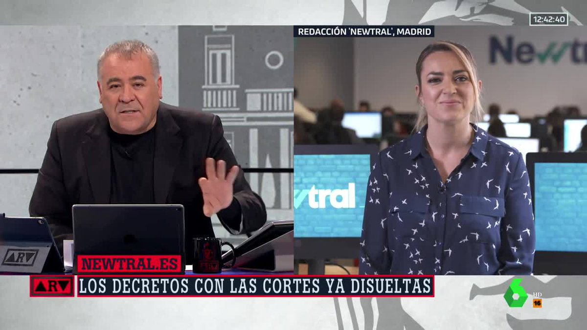 DebatAlRojoVivo's tweet photo. 🔴 @ines_calderon, de @Newtral, recuerda que sí hay un precedente de los decretos sociales del PSOE, y fue con un Gobierno del PP #DecretosARV | DIRECTO https://t.co/xGg7XHTbm6 https://t.co/HU6SszFMxE