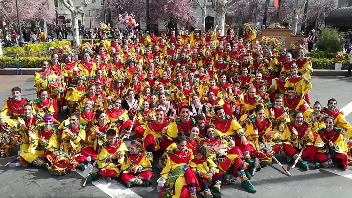 mariamahedero's tweet photo. Nos habremos comido un 💩 o dos, pero yo me quedo con esto ⬇️⬇️ os quiero #orgullo #queseaviernesotravez @DKBcomparsa https://t.co/SCpqQWfSSi