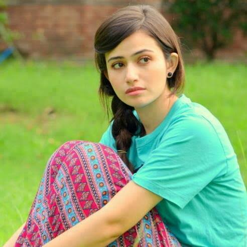 realZeeshankhan's tweet photo. @RealSanaJaved @RealSanaJaved https://t.co/Q5mvQV2jjW