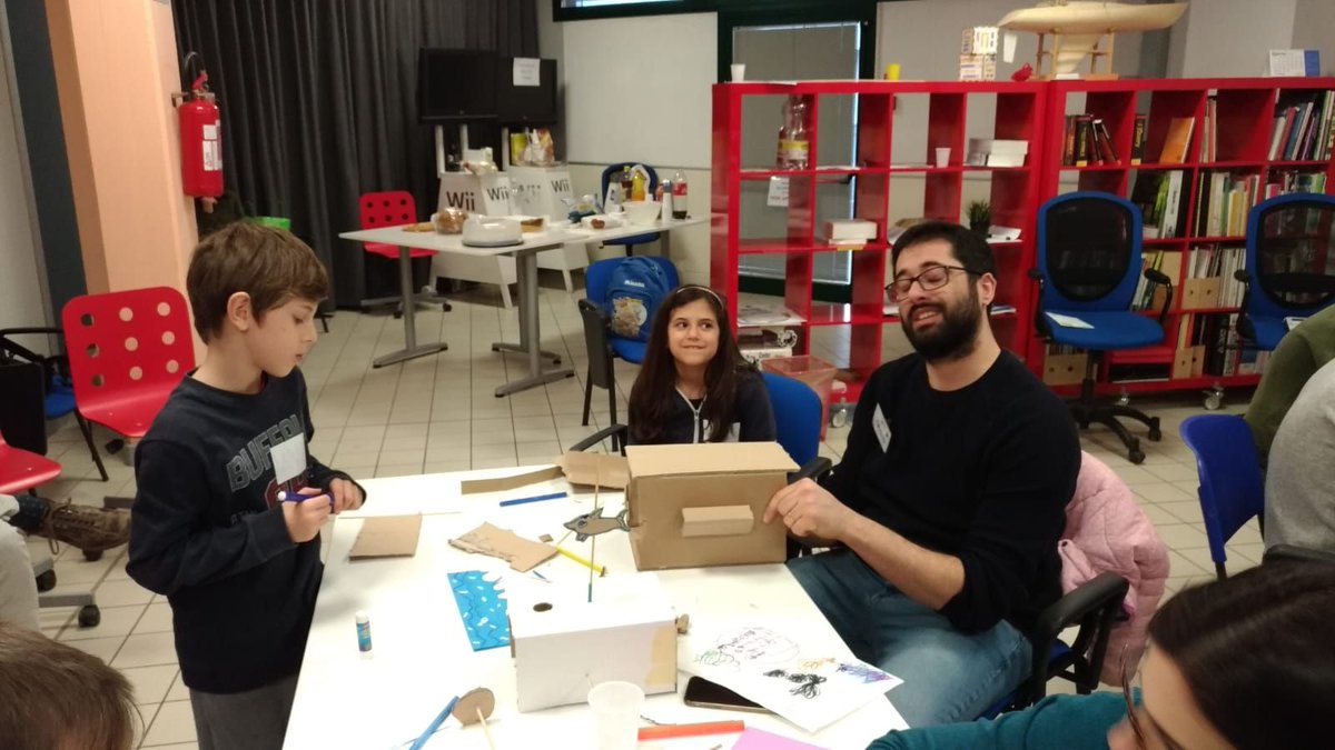 coderdojopd's tweet image. facciamo tutti molta attenzione !! 😎 😎 😎 😎 😎 
#CoderDojoPD al #TALENTlab