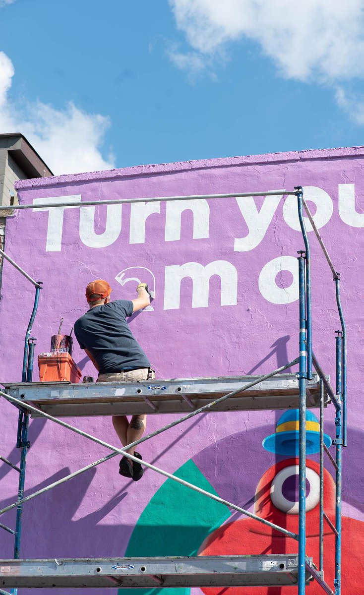 Traditional outdoor advertising has become all too familiar. Both established media owners and newcomers to the market, are creating new opportunities to grab the attention of consumers. #ooh #oohadvertising creamuk.com/out-of-home/mo…