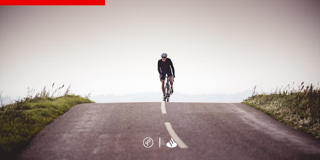 DailyProsper_en's tweet photo. Helmets are key every time you are #cycling but could they be even safer? Marc Millet is working on it with his project #Evix. Learn all about it here! https://t.co/HMTPlThZ3H https://t.co/jssYfF6eYo