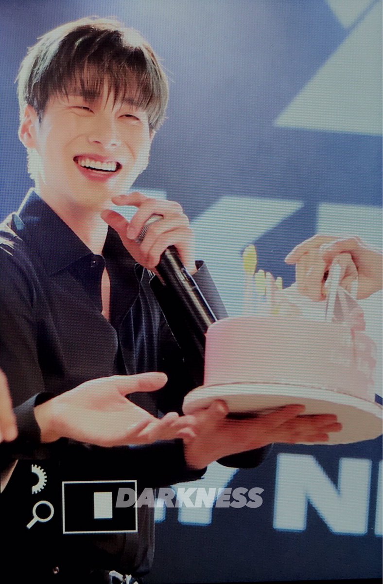 darkness_9471's tweet photo. #동원짱짱 동구야.. 
크나큰 와줘서 고마워요ㅜㅜ
미소천사같애ㅠ https://t.co/7up6iImctm