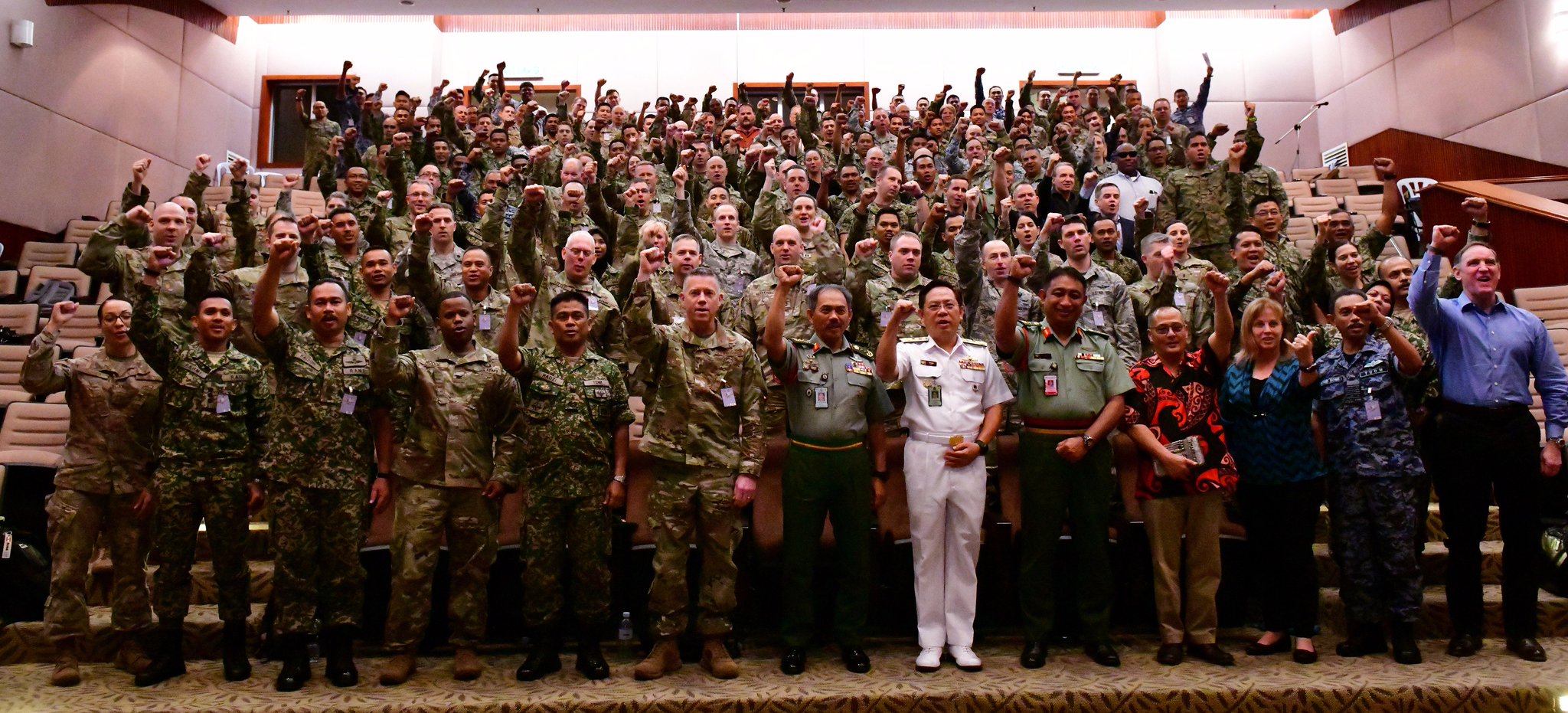 Myjointforce على تويتر Pembukaan Ex Bw 19 Oleh Mej Jen Dato Md Yusof Bin Aziz Ketua Staf Myjointforce Di Auditorium Hat Mizan Ex Bw 19 Berkonsepkan Cpx Dilaksanakn Mulai 6 Hingga 15