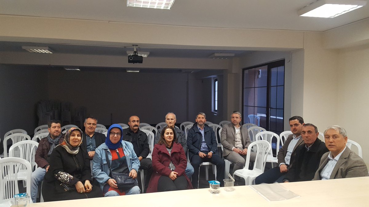 GKGZEYNEP's tweet photo. Birinin hayatında iz bırakmak sizin planlayarak basarabileceginiz birşey değildir. Hayatlarımızda iz bırakan başkanımız Sayın  Av. Faruk GÖKKUŞ beye desteklerimiz artarak devam ediyor. @hafiz_bulut @zeynepkaya5858 @farukgokkus @MErgun_Turan https://t.co/EDD89ZmRXr