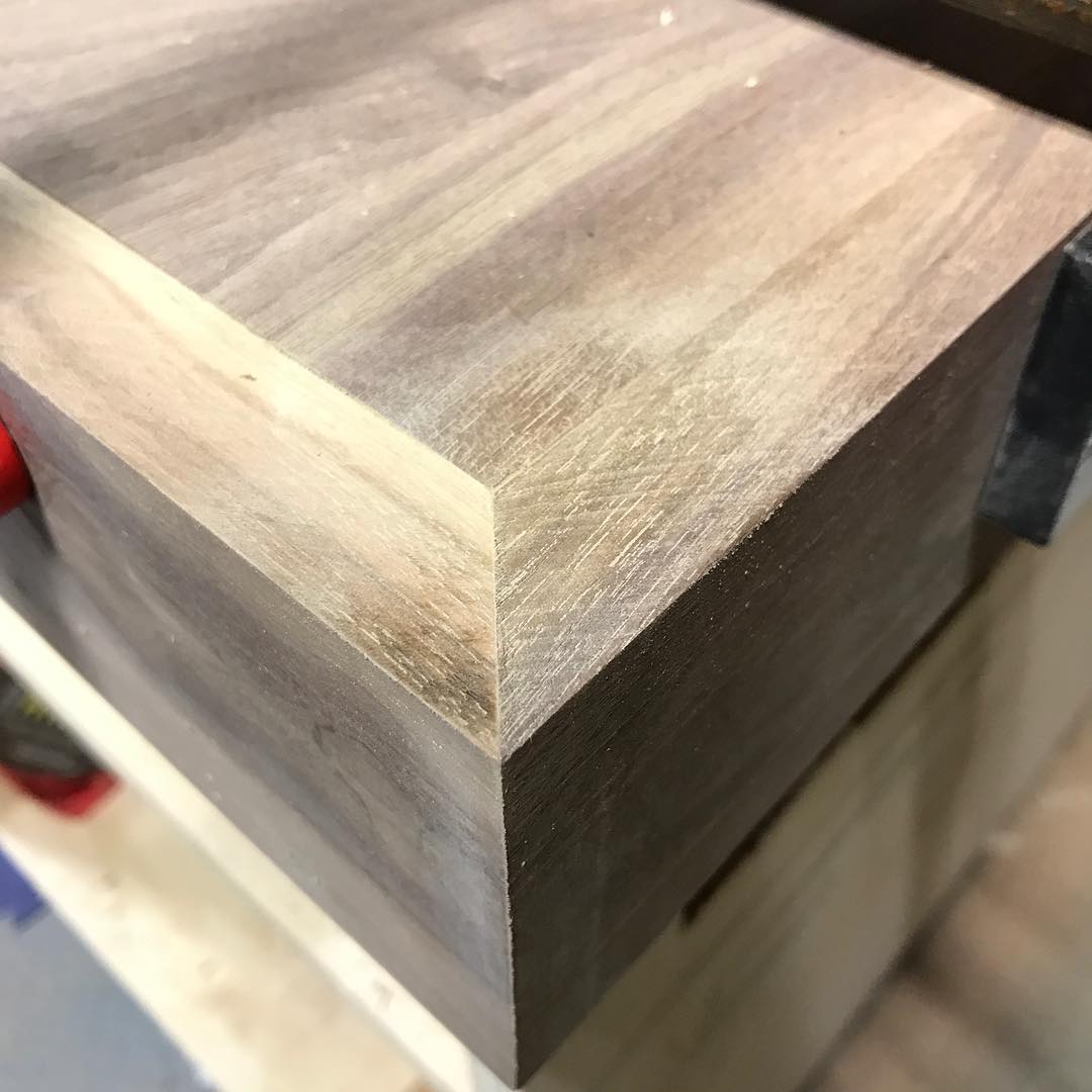 Commander_Tool's tweet photo. "When you get a miter that lines up, that’s pure magic." Couldn't have put it better ourselves, @caskwoodworking! Love this gorgeous miter of yours.
#woodworking #woodworkingskills #miters https://t.co/wzj8UXssn4