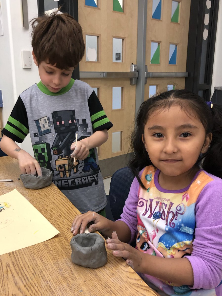 OakleysClass's tweet photo. My students LOVE working with clay! Thank you to all the donors who support my classroom! #donorschoose #1stgrade #thepotthatjuanbuilt https://t.co/5CyydzOTD5