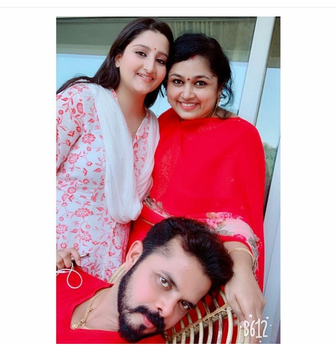 Team_Sreesanth's tweet image. These Three ❤️❤️😍😍

@Vidithasanthan @Bhuvneshwarisr1 @sreesanth36 

#Sreesanth #SreeFam