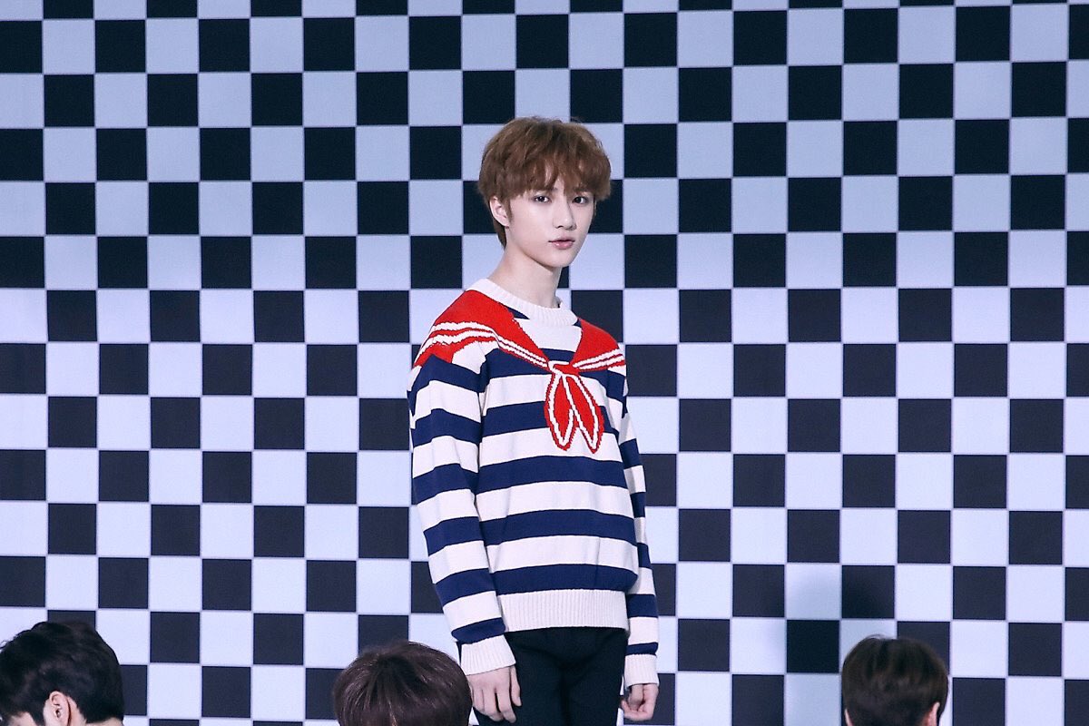 txt crown music videoe txt crown music videoe