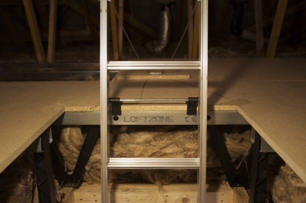 LoftMidlands's tweet photo. Thinking of transforming your loft? Our fully insured Loft Boarding Installers and Loft Ladder fitting crews will in just one day create extra loft storage space, and safe loft ladder easy access solutions for your home!

#LoftBoardingInstallation #LoftLadde https://t.co/ythIgXru06
