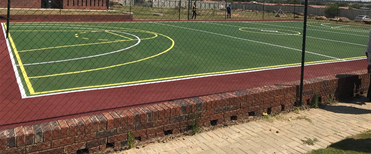 Lesufi's tweet photo. We do this every week, opening a brand new school, today was not an exception! People of Stinkwater, le lena kajeko le batho! #newschooleveryweek ! People of Hammanskraal thank you so much for your cooperation #LetsGrowSA https://t.co/ufZvwvofbI