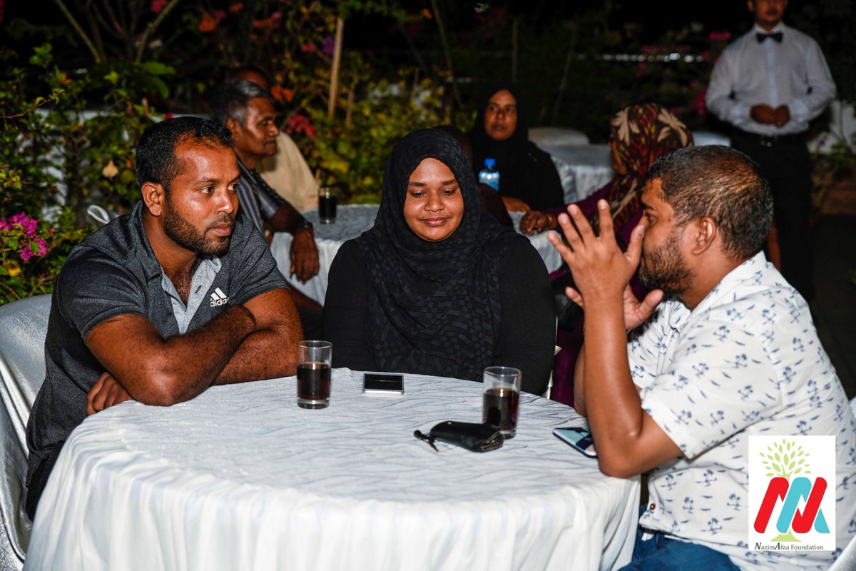 nazimafaa's tweet photo. Founders @nazim7878 and @afaaf7878 hosted a dinner for the recipients of the Umrah trip given out by NazimAfaa foundation. May Allah grant the recipients the strength and perseverance to complete their Umrah. https://t.co/UvhNbOtubg