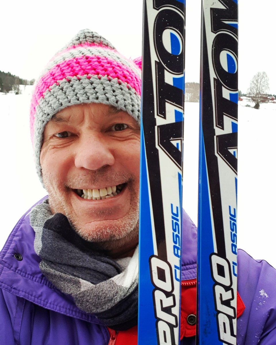 steffersline's tweet photo. Vita vidder! #längdskidor #fyspass #iloveit 🌞 https://t.co/ESP34SUdVv