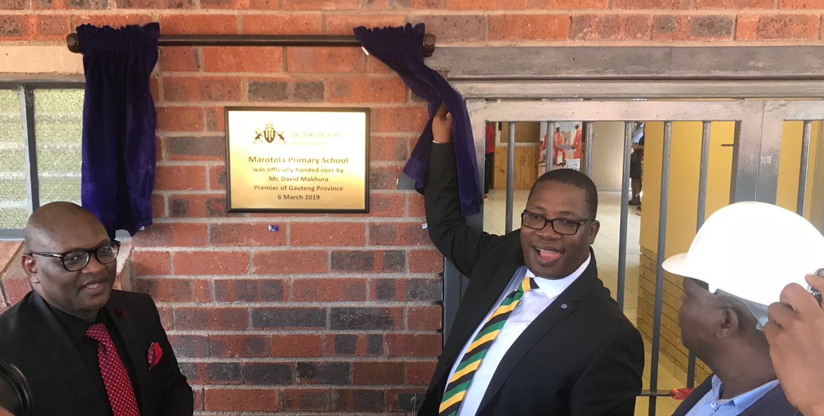 Lesufi's tweet photo. We do this every week! #newschooleveryweek #LetsGrowSA https://t.co/eBTcksYpda