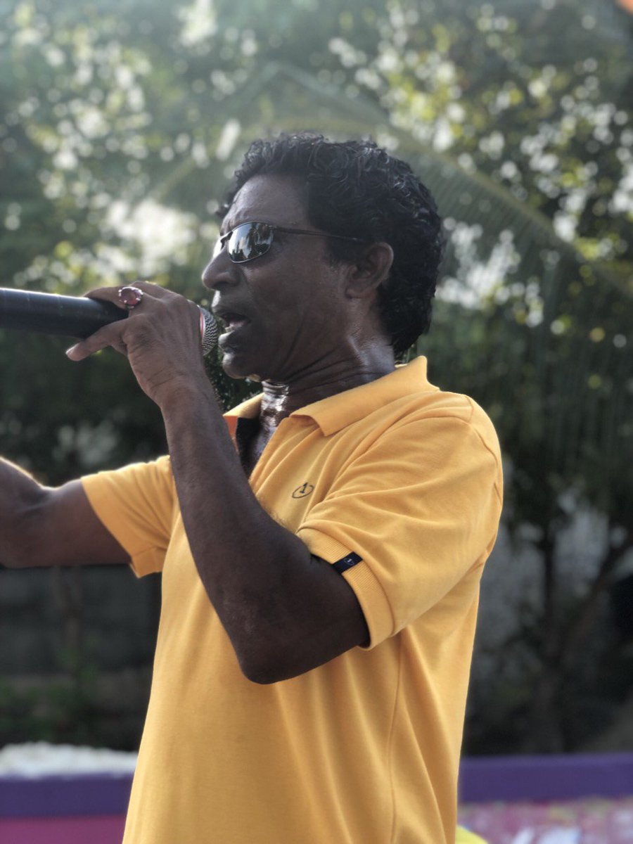 mrsays_'s tweet photo. Villingilli dhaairaa Sarcar adhi MDP candidate @HaroonRshdh Candidate No.1 ge campaign cyk buru.
#Agenda19
#Villingilli https://t.co/wzN5EAnDQG