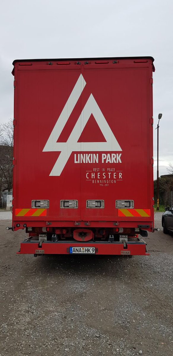 LPLive's tweet image. This truck, driven by a Linkin Park fan, is parked outside of the venue in Oberhausen for tonight’s show. 📸: @mikeshinoda_de / @LinkinTomek