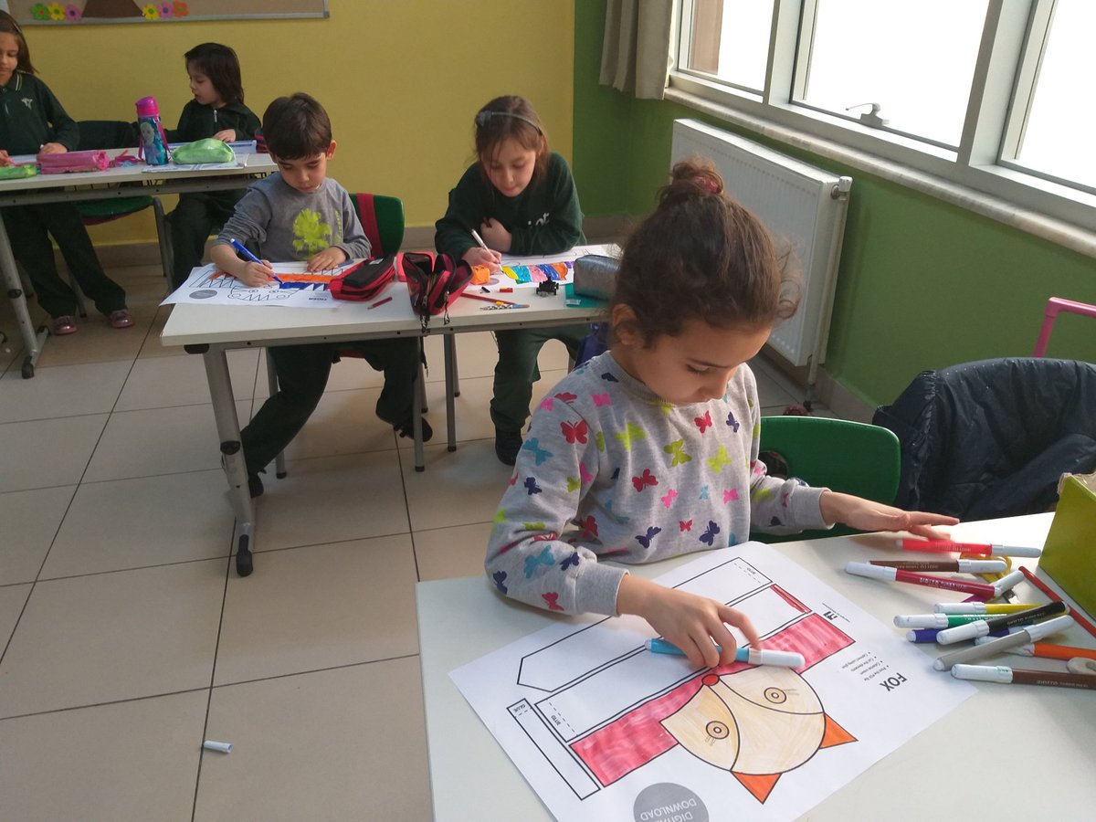 begumkhygllr's tweet photo. Aydın Doğa Kampüsü 1B
We learned animals and what they eat. We prepared paper animal crown. It is great fun to explore and learn new things everyday.@ilhnTunali
@Sedaahan8 @IAycen @KvancBarlas @ece_hamret @DuyguYamanD @KevsGunesMetin @AydinDogaKoleji https://t.co/4Dsj6eCTlh https://t.co/EU0qS5RMWR