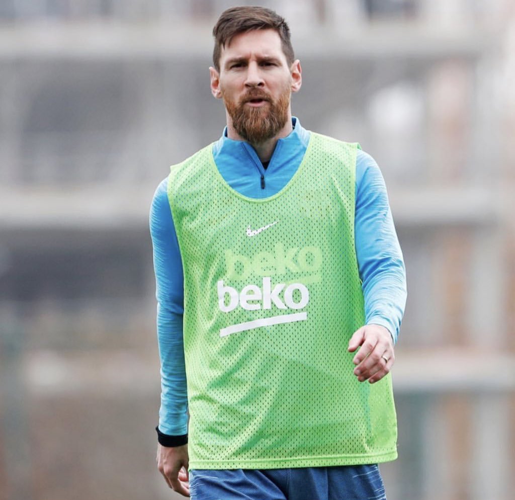Javier Saviola backs Lionel Messi to lead Argentina to World Cup success Javier Saviola backs Lionel Messi to lead Argentina to World Cup success