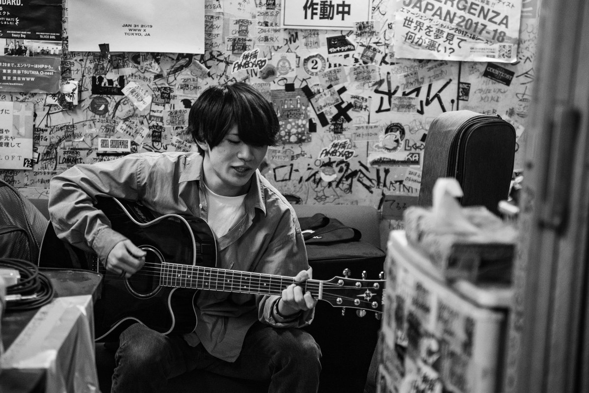 boc_acha's tweet photo. 2019.1.29 新宿LOFT
Eyedogのめどくん(@yoooukey04 )弾き語りを撮りました!
撮影依頼募集中です!
#写真好きな人と繋がりたい
#ライブ撮影
#photography
#Eyedog https://t.co/aV6HByFD7p
