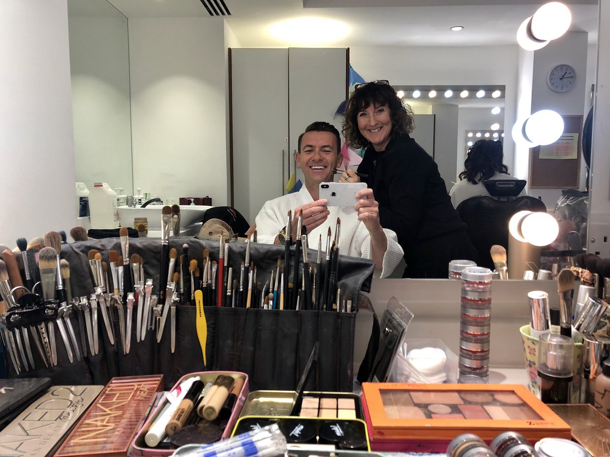 HowardGriffiths's tweet image. Sharon-Brilliant episode. So much fun &amp;amp; great to see Cardiff bestie Jane @TylerMakeup work her magic.Truly blessed &amp;amp; a jolly good way to celebrate 50th Birthday. On no medication, just laugh often. @trinnywoodall @trinnylondon @Schofe &amp;amp; @hollywills so kind with their words.❤️x x