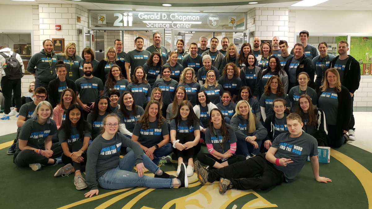 sdenna17's tweet photo. Great start to the day Fremd HS! @FremdLYFE @FremdVikings @Spread__TheWord 
#Respect https://t.co/vYrArUoOhi