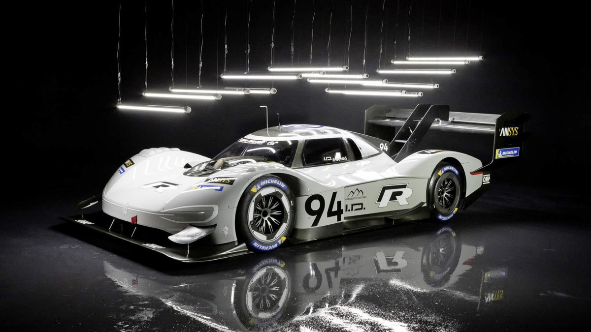 BBC_TopGear's tweet image. Volkswagen R’s next car could be an electric I.D. 

VW R chief Jost Capito wants to skip hybrids and go fully electric &amp;gt;&amp;gt; topgear.com/car-news/genev…