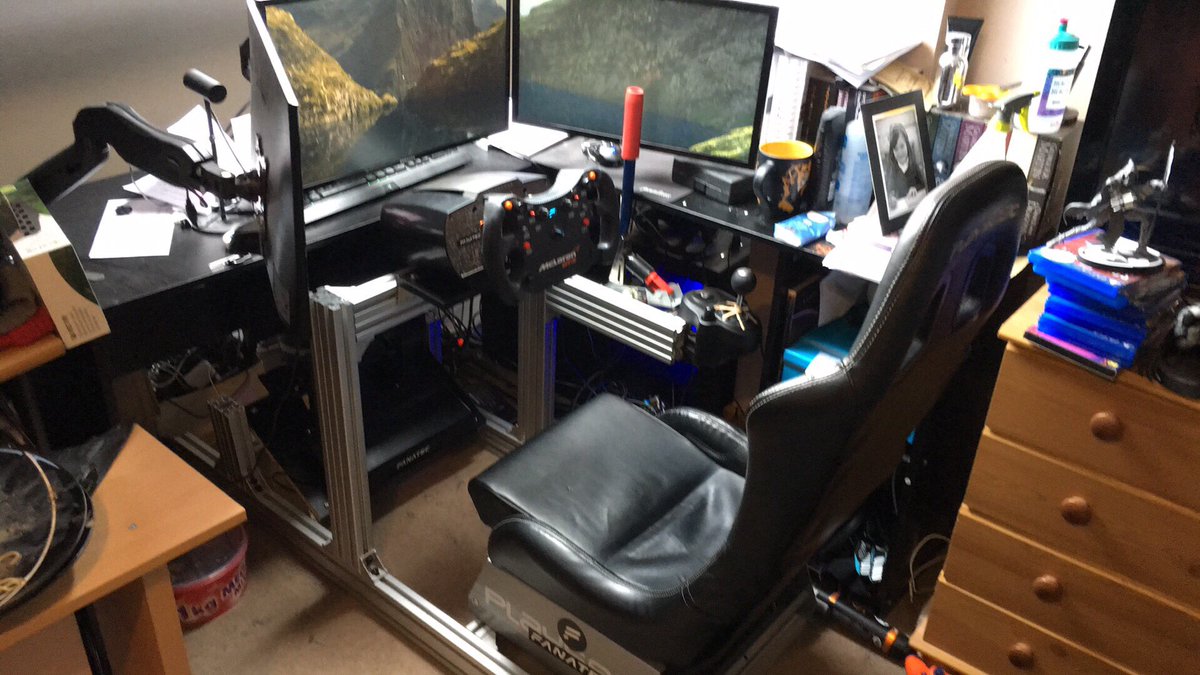 GridSimRacing's tweet image. Finally my DIY build is complete no more flexing playseat 😁😁😁