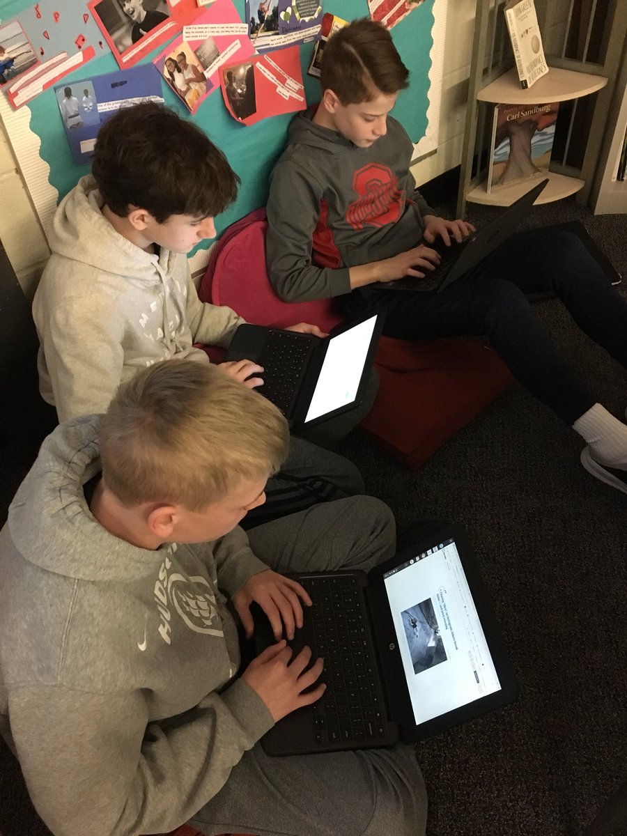 7 Integrity students researching interesting topics to write arguments <a href="/robbinss10/">rhymeten</a> <a href="/Kohnerra/">Ann Kohner-Rogers</a>