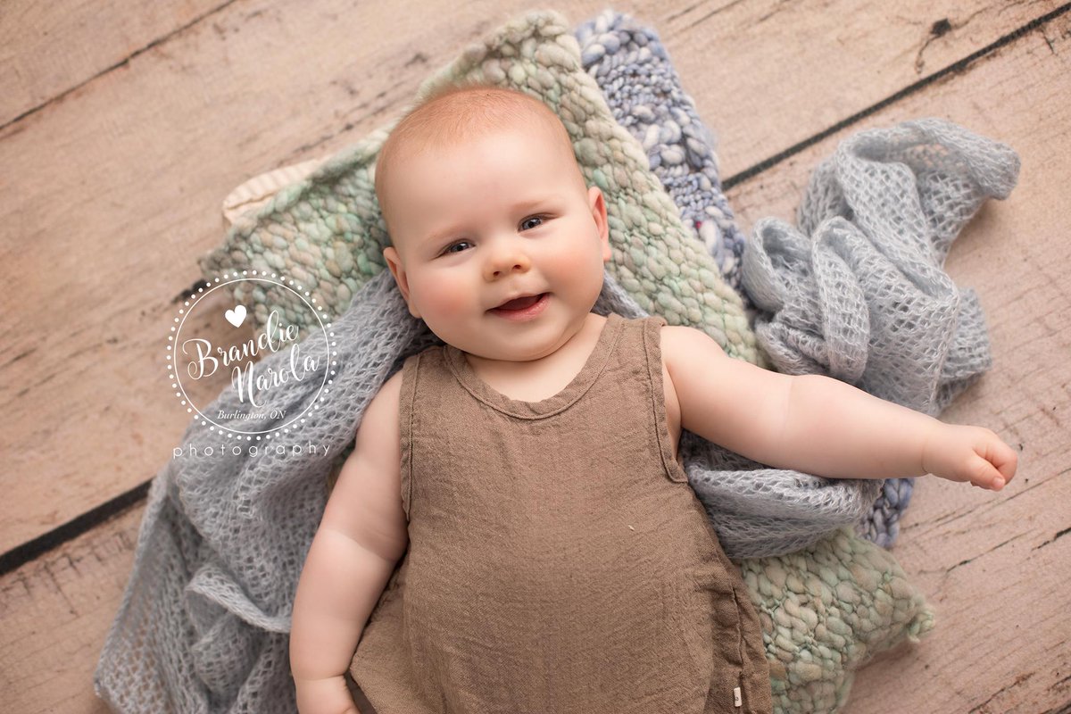 Can you handle all this cuteness?!! 6 month old baby R was seriously the cutest!!! 

~Clients we love when you TAG/SHARE