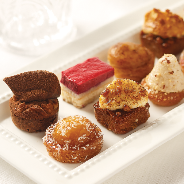 MackenzieLTD's tweet photo. Be transported to a French patisserie with our French Mini Cakes. https://t.co/InoeB3yoax https://t.co/JjFWc6i4bI
