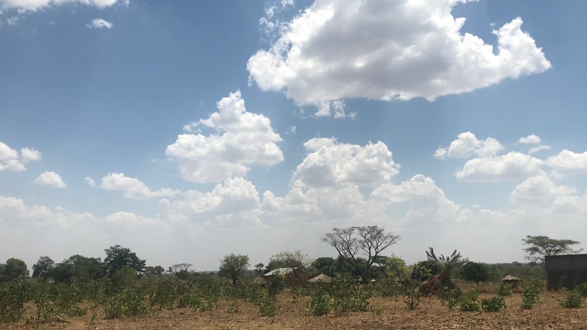 nublvck's tweet photo. A week or so ago...while one of our co-founders was practising her pitch @ #EIE19, the other co-founder was speaking at an @SF_Africa symposium in Uganda ~ all about our plans to create a global network of designers, ethical makers and conscious consumers ✊!  #morethanaday https://t.co/4gixAlLukD