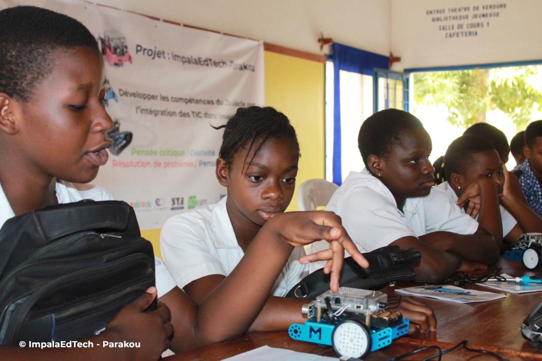 Xgbenakpon's tweet photo. La semaine du 25 février au 2 mars 2019, La ville de #Parakou a connu un événements qui révolutionnera le monde du #numérique au Bénin. Il s'agit du @ImpalaEdTech, où 40 élèves ont été former accompagnés de 20 #TechEducators 
Merci a @keoubougoupi @ImpalaBridge @numeriquebenin https://t.co/7z3wS4h5m6