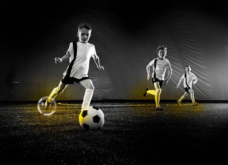 Xampion_io's tweet photo. Who ran the most, who had the most passes, who broke their speed record ... Here are just a few examples of what a whole team can compare with Xampion. Challenge your friends and see your progress!
#Xampion #Football #Soccer #Wearables #FootballCoach #FootballSystem #Coach https://t.co/YVC6ZjkeF3