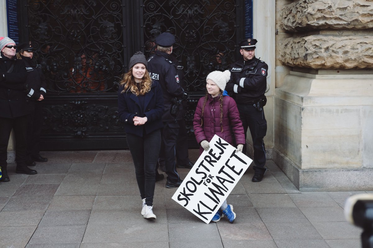 ecosia's tweet photo. The kids are alright! The atmosphere was incredible at the climate strike in Hamburg on Friday, where young activists came out in force. The students are now calling for people, young and old, to join them for a worldwide strike on March 15 #FridaysforFuture https://t.co/OyY8zJFOI5