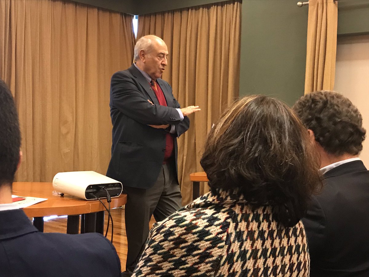 Florgnovoa's tweet photo. Disfrutando de José Antonio Marina. “El aprendizaje es el arte de transformar la inteligencia en talento”. https://t.co/IEK8dGu9go