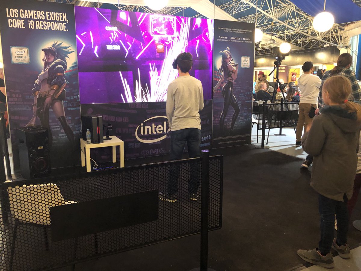 Intel España tweet media